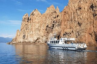 Scandola, Calanques de Piana, escale à Girolata en vedette