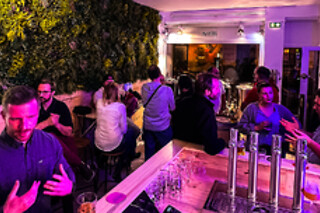 Une dégustation de bières en duo chez Klaxx Lab à Lille (59)