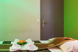 Massage relaxant à Paris 1er - Massage femme enceinte - 1h