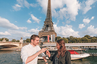 Soirée & apéro avec champagne sur la Seine par Les Vedettes
