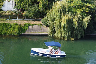 Location de bateaux électriques sans permis à Melun (77) - 1h