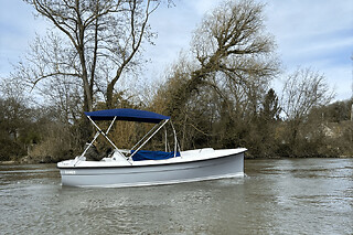 Location de bateaux électriques sans permis à Melun (77) - 1h
