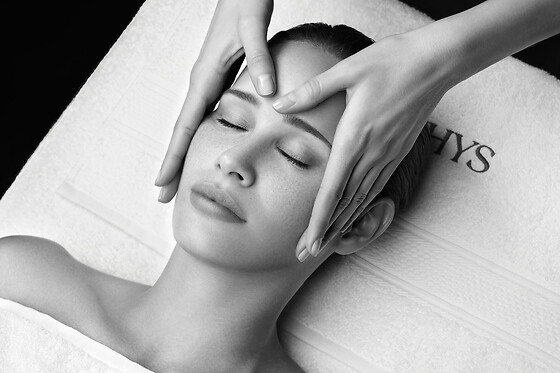 Un massage du corps personnalisé à L'Institut Sothys à Paris (75008)