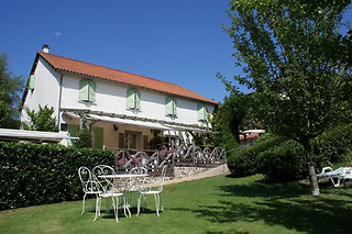 Séjour pour 2 à l'Auberge La Tomette, The Originals Relais*** à Vitrac (15)