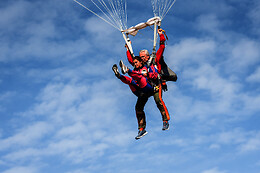 ABEILLE PARACHUTISME NORMANDIE
