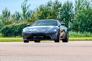 Découverte Aston-Martin Vantage (3 tours) sur le Circuit de Mirecourt (88)