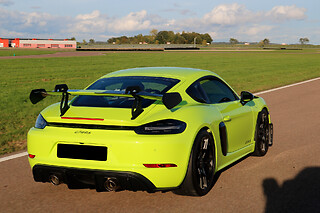 Découverte Porsche Cayman 718 GT4 RS (6 tours) sur le Circuit de Clastres (02)