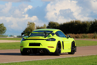 Découverte Porsche Cayman 718 GT4 RS (6 tours) sur le Circuit de Clastres (02)