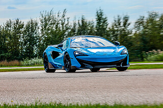 Découverte Mc Laren 600 LT (3 tours) sur le Circuit de Saint-Laurent de Mure (69)