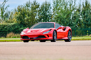 Découverte Ferrari F8 Tributo (2 tours) sur le Circuit de Trappes (78)