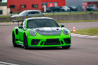 Découverte Porsche 991 GT3 RS (3 tours) sur le Circuit de Clastres (02)