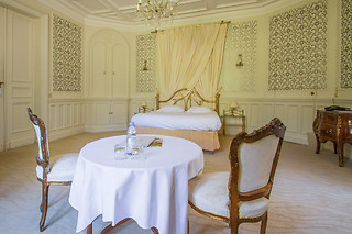 Séjour gourmand pour 2 au Château de Périgny à Vouillé (86)