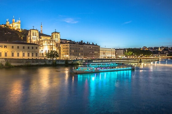 Dîner & croisière sur la péniche 