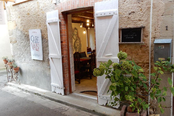 Café Vals - photo 3