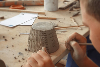 Atelier céramique enfant à Salavre (01)