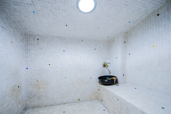 Modelage balinais, gommage et accès au hammam chez Spa Mamabali à Paris (75011)