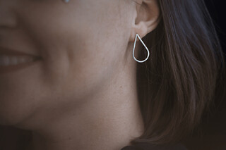 Atelier création de boucles d’oreilles en argent à Toulouse (31)