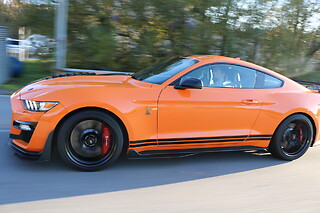 Découverte Ford Mustang Shelby GT500 (6 tours) sur le Circuit du Bourbonnais (03)