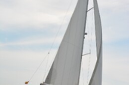 SURCANDO MARES