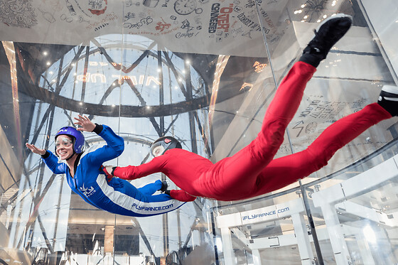 Chute libre indoor en soufflerie à Paris - 4 vols Aventure