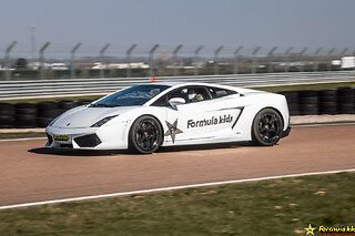 Stage Pilotage Enfant en Lamborghini à Toulouse (31) - Lamborghini - 4 Tours