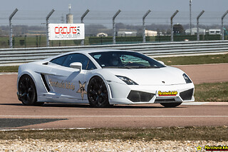 Stage Pilotage Enfant en Lamborghini à Toulouse (31) - Lamborghini - 4 Tours