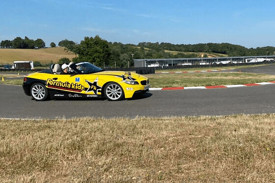 Stage de Pilotage Enfant en BMW M2 en Vendée (85) - BMW M2 circuit de Fontenay-le-Comte - 5 Tours