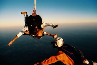 Saut en parachute en tandem - XtremDay - Estrées-Mons (80)