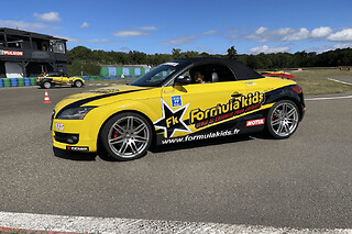 Stage Pilotage Enfant en Audi TT à Magny-Cours (58) - Audi TT - 2 Tours