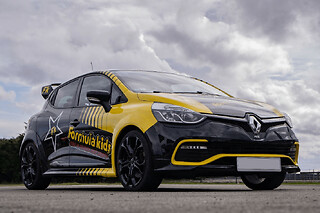 Stage Pilotage Enfant en Clio IV RS à Magny-Cours (58) - Clio IV RS - 2 Tours