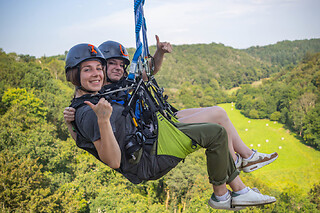 Saut pendulaire sur corde au Viaduc de la Souleuvre (14) - Saut Duo
