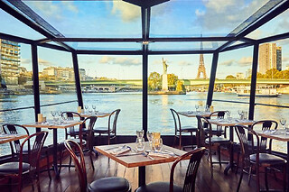 Dîner croisière "Paris découverte" sur la Seine