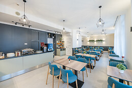 Baross City Hotel